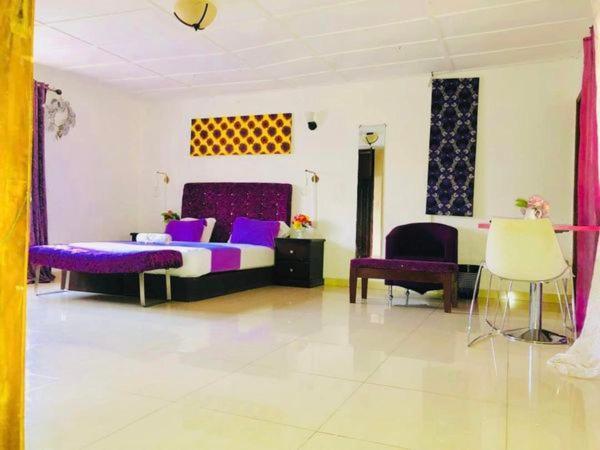 Zunox Guest House فريتاون المظهر الخارجي الصورة